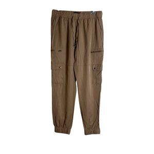 3 for $30! Banana republic 100% Tencel cargo joggers